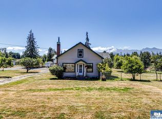 582 Kemp St, Port Angeles, WA 98362