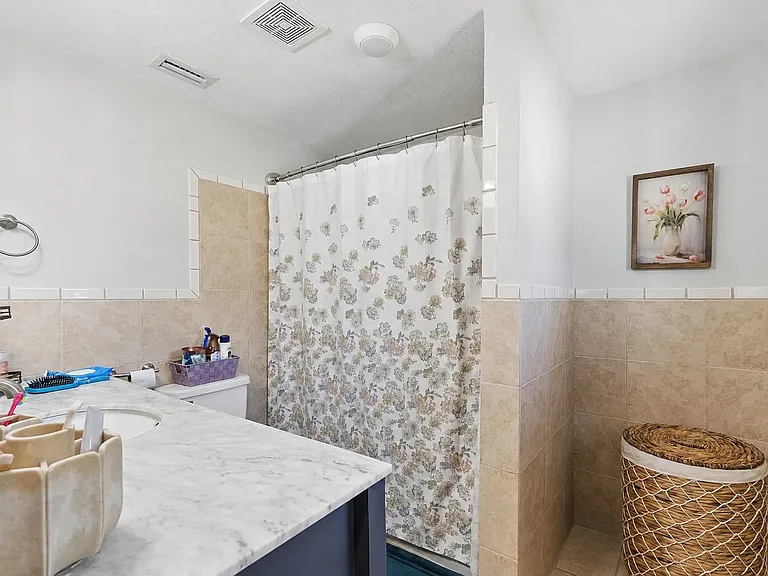 273 Avalon Rd — Photo 17