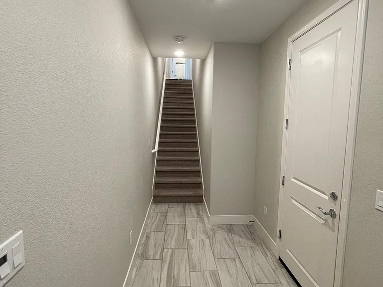 363 Pear Tree Ter #E — Photo 44