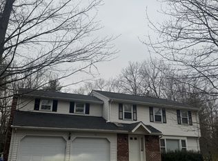 18 Lighthouse Hill Rd, Windsor, CT 06095