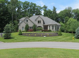105 Teasdale Dr, Slingerlands, NY 12159