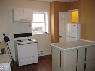 18 Ives St APT 4, Danbury, CT 06810