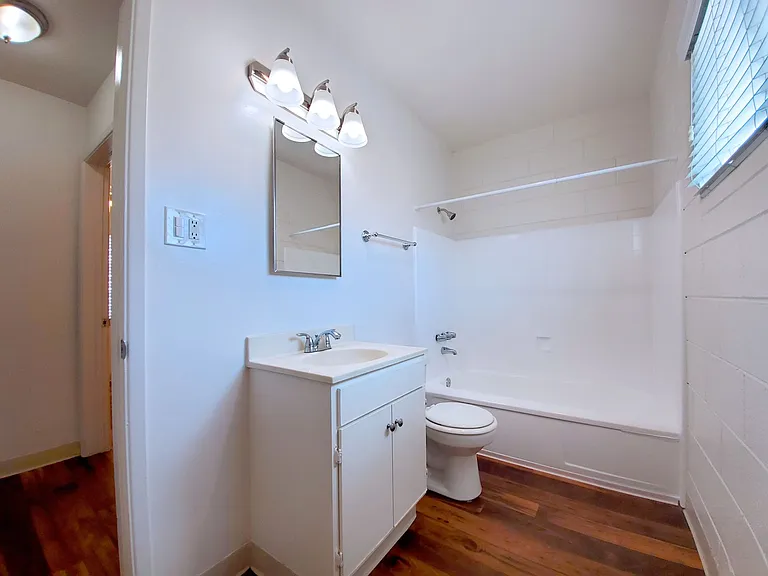 1465 Grand Ave — Photo 73