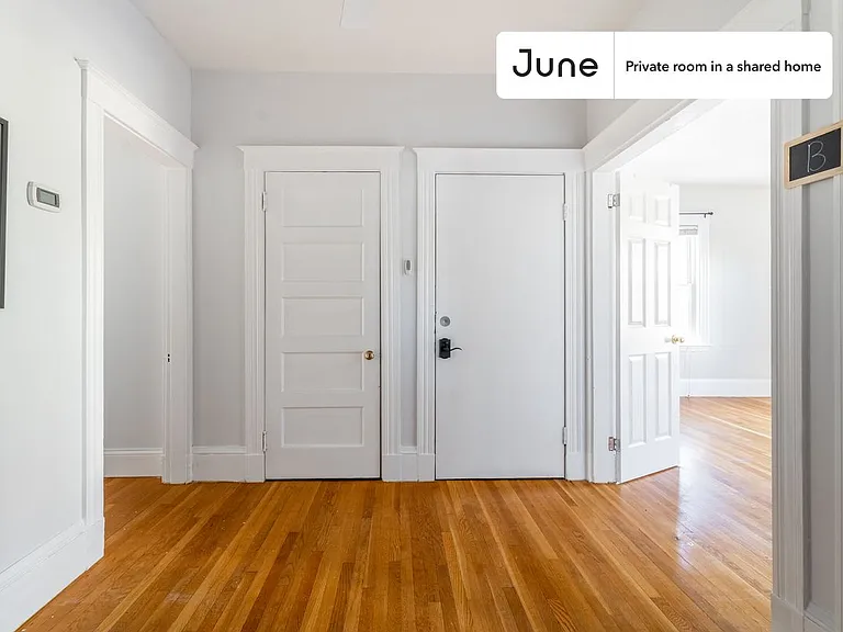 45 Montcalm Ave #C — Photo 6