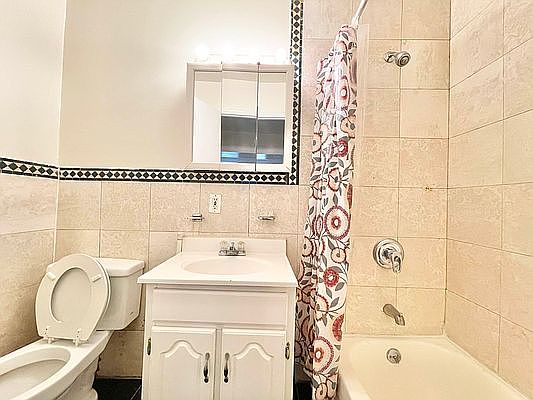 5th image of 339 E 81st St APT 2D