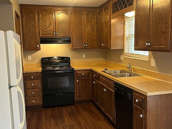 5th image of 10109-10115 E 67th St