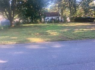 2 Lakemont St, Southwick, MA 01077