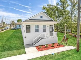 8733 Olive St, New Orleans, LA 70118