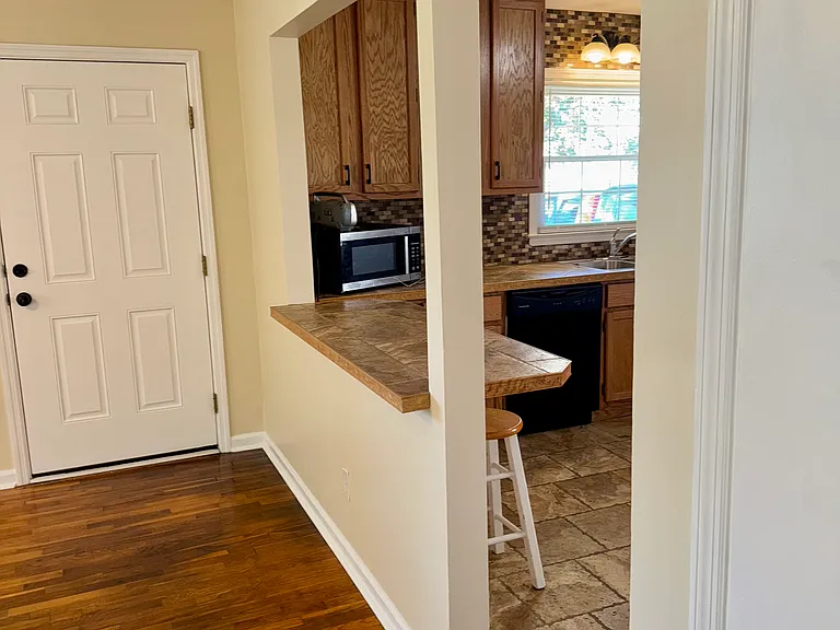 209 Danville St — Photo 10