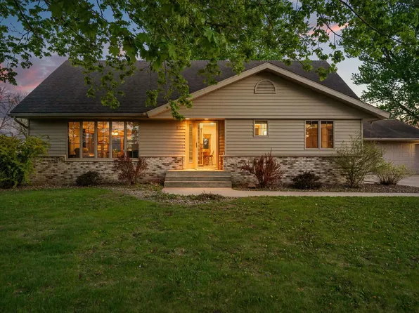 406 NE Grove St, Brownsdale, MN 55918