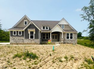 2091 Hayden Dr, Hinckley, OH 44233
