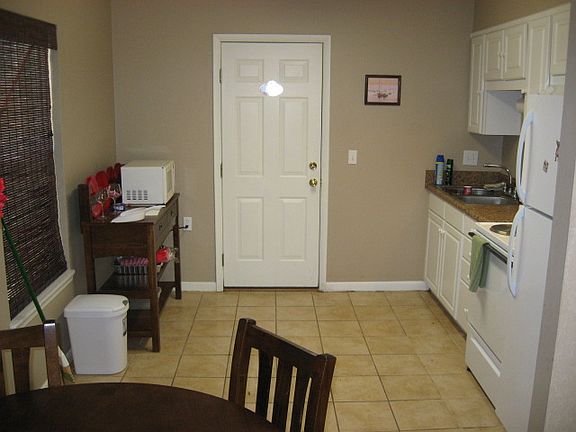 2nd image of 3124 Evans Ave