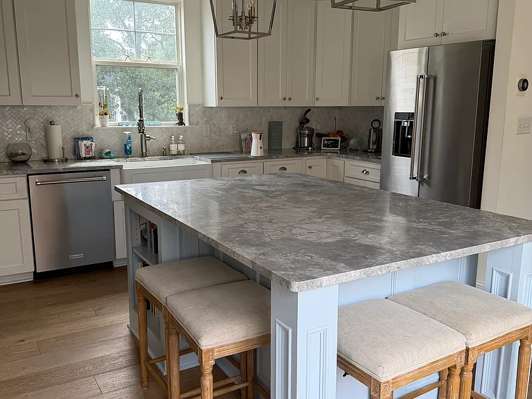 3618 E Stratford Rd — Photo 2