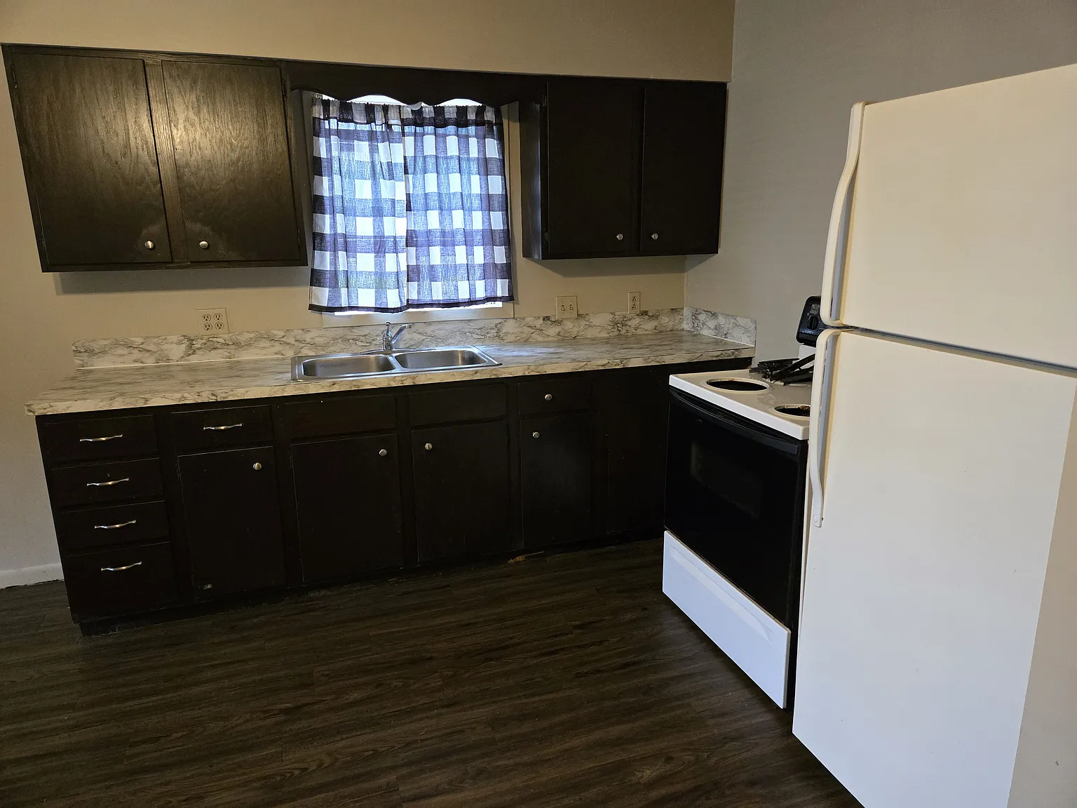 1108 N Walnut St — Photo 4