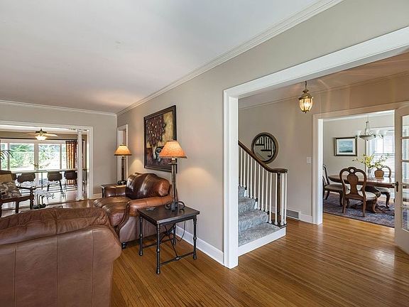2nd image of 434 Kahkwa Blvd