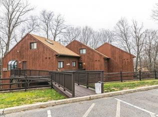 2 Keystone Ct UNIT 1, Vernon, NJ 07462