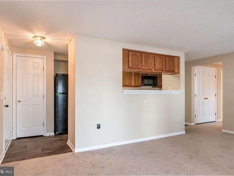 611 Himes Ave #104 — Photo 5