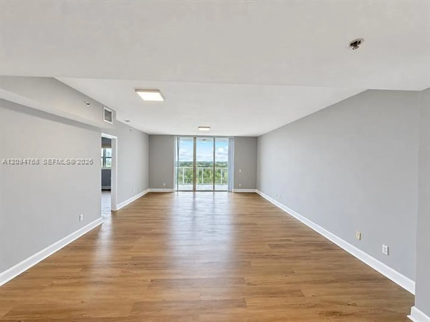 14951 Royal Oaks Ln cu-1804, North Miami, FL 33181 — Photo 3