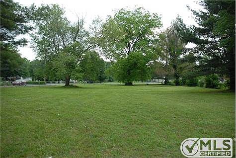 4th image of 120 Westside Dr