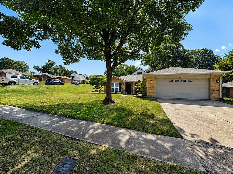 601 Ascot Dr — Photo 20
