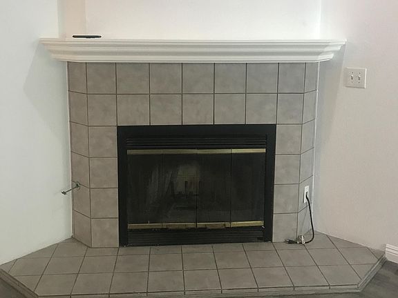 3rd image of 1234 Robinson Ave #3