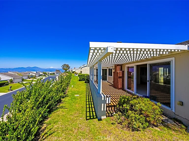 22821 Mariano Dr — Photo 51