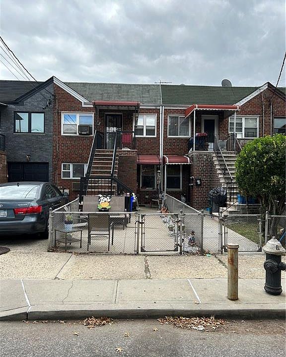 1st image of 2068 E 61st St