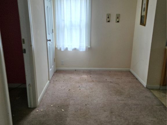 4th image of 490 Tompkins Ave