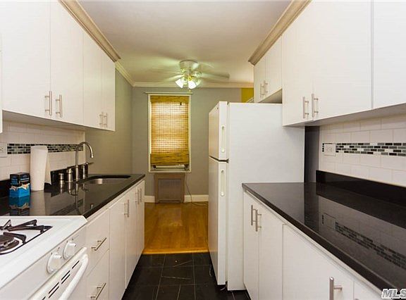 4th image of 4240 Bowne St APT 1H