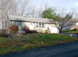 5 Daniel St, Rensselaer, NY 12144