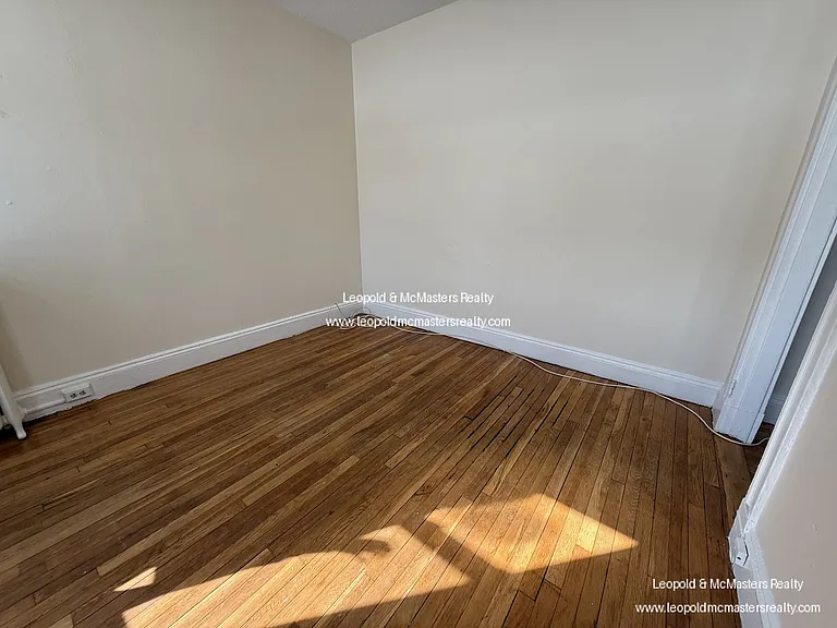 1124 Commonwealth Ave — Photo 50