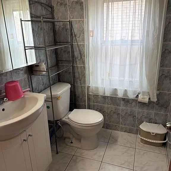 1180 Albert Rd — Photo 24