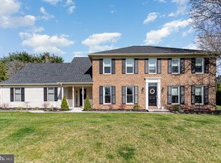 104 Foxfire Ln, Lewisberry, PA 17339