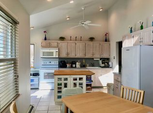 15 Plainview Rd, Bethpage, NY 11714