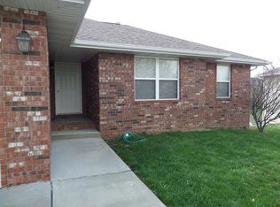 3315 S Valley View Dr, Springfield, MO 65807