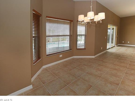 5th image of 1050 NW 36th Pl