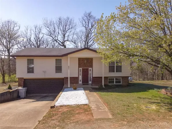 221 Mont Rouge Dr, Bonne Terre, MO 63628