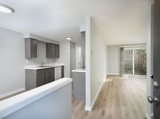14302 SE Division St APT 6, Portland, OR 97236