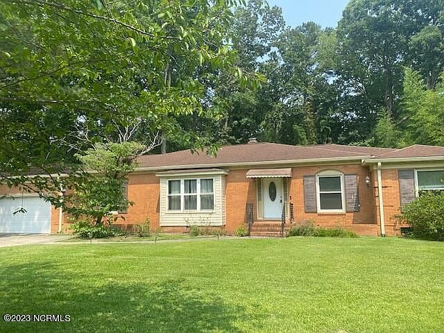 1st image of 1909 Sherwood Dr
