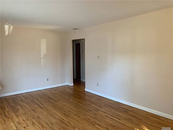 5th image of 73 Lakewood Ave