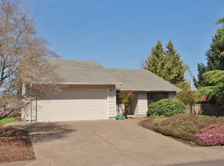 1445 SW Fleishauer Ln, McMinnville, OR 97128