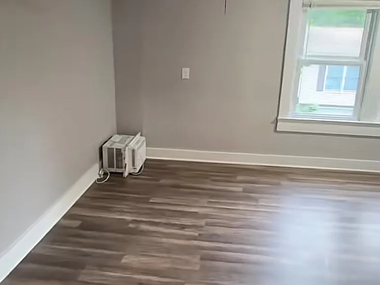 73 Burr St #2 — Photo 5