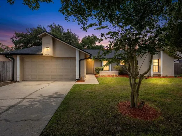 9909 Earlston St, Orlando, FL 32817