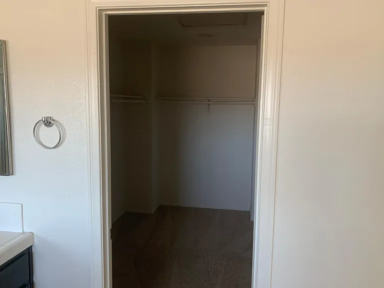 13558 Deluvina Ct — Photo 41
