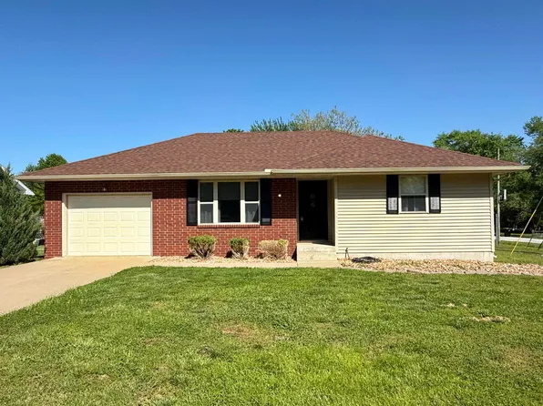 1409 S Schrock Street, El Dorado Springs, MO 64744