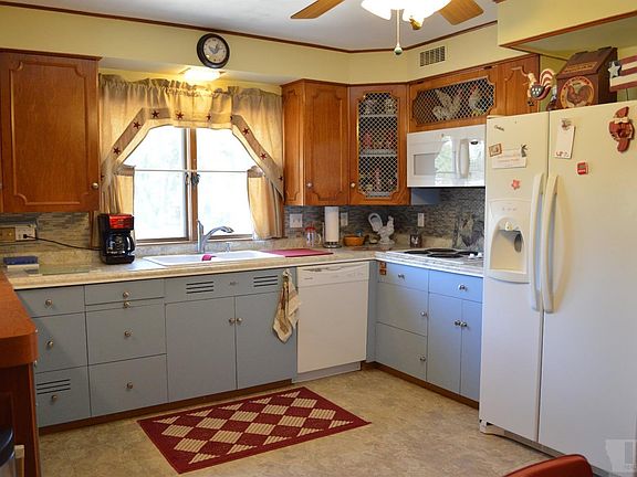2nd image of 511 W Jefferson St