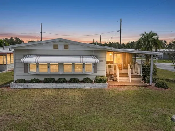 36957 Grace Ave, Zephyrhills, FL 33542