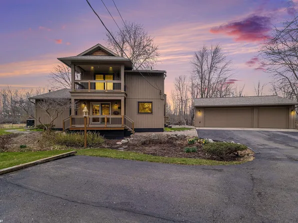 1655 Oldtown Ave, West Bloomfield, MI 48324