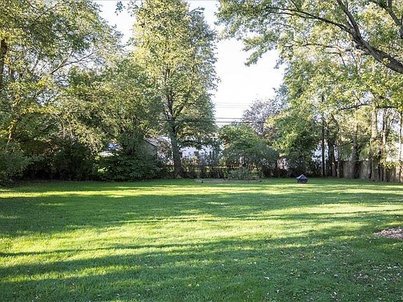 5th image of 54 Puritan Pl