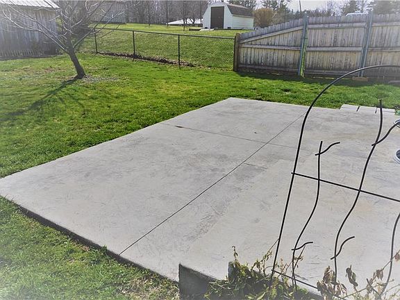 2nd image of 1271 Debbar Dr